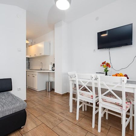 Apartment Noa'S Garden Bibinje Zewnętrze zdjęcie